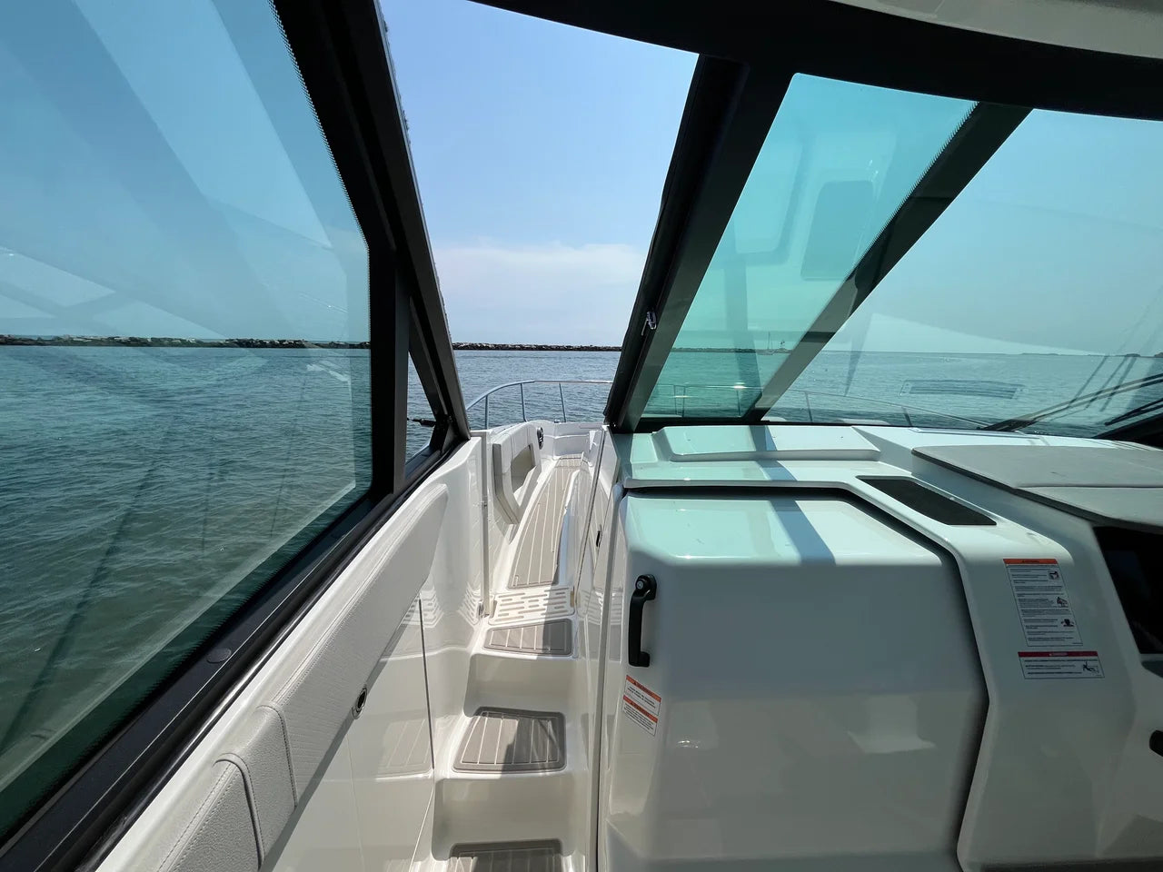 2026 Sea Ray Sundancer 320 Outboard 32.0 feet, Westbrook, Connecticut #22