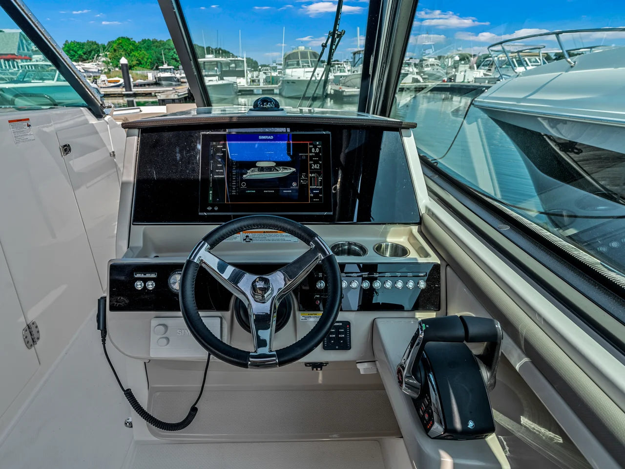 2026 Boston Whaler 330 Vantage 33.0 feet, Quincy, MA #23