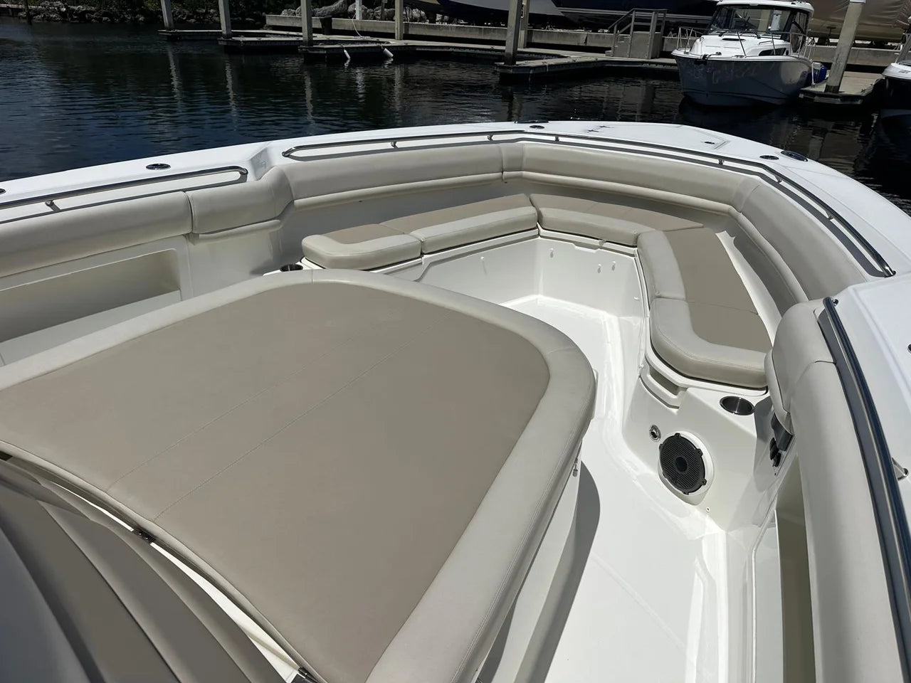2021 Boston Whaler 380 OUTRAGE 38.0 feet, Key Largo, FL #14