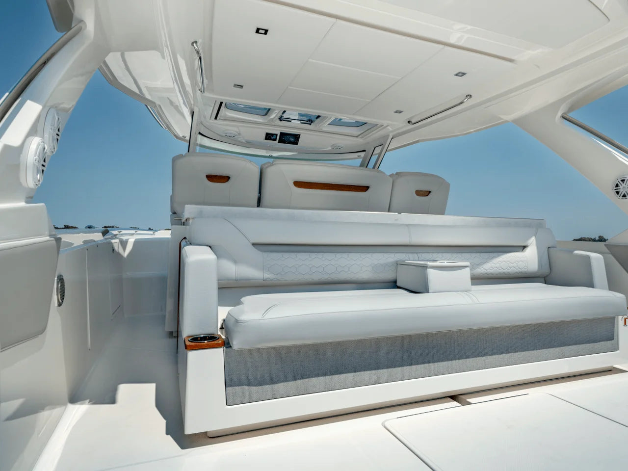 2025 Tiara Yachts LS 43 43.0 feet, Inuvik, Northwest Territories #10