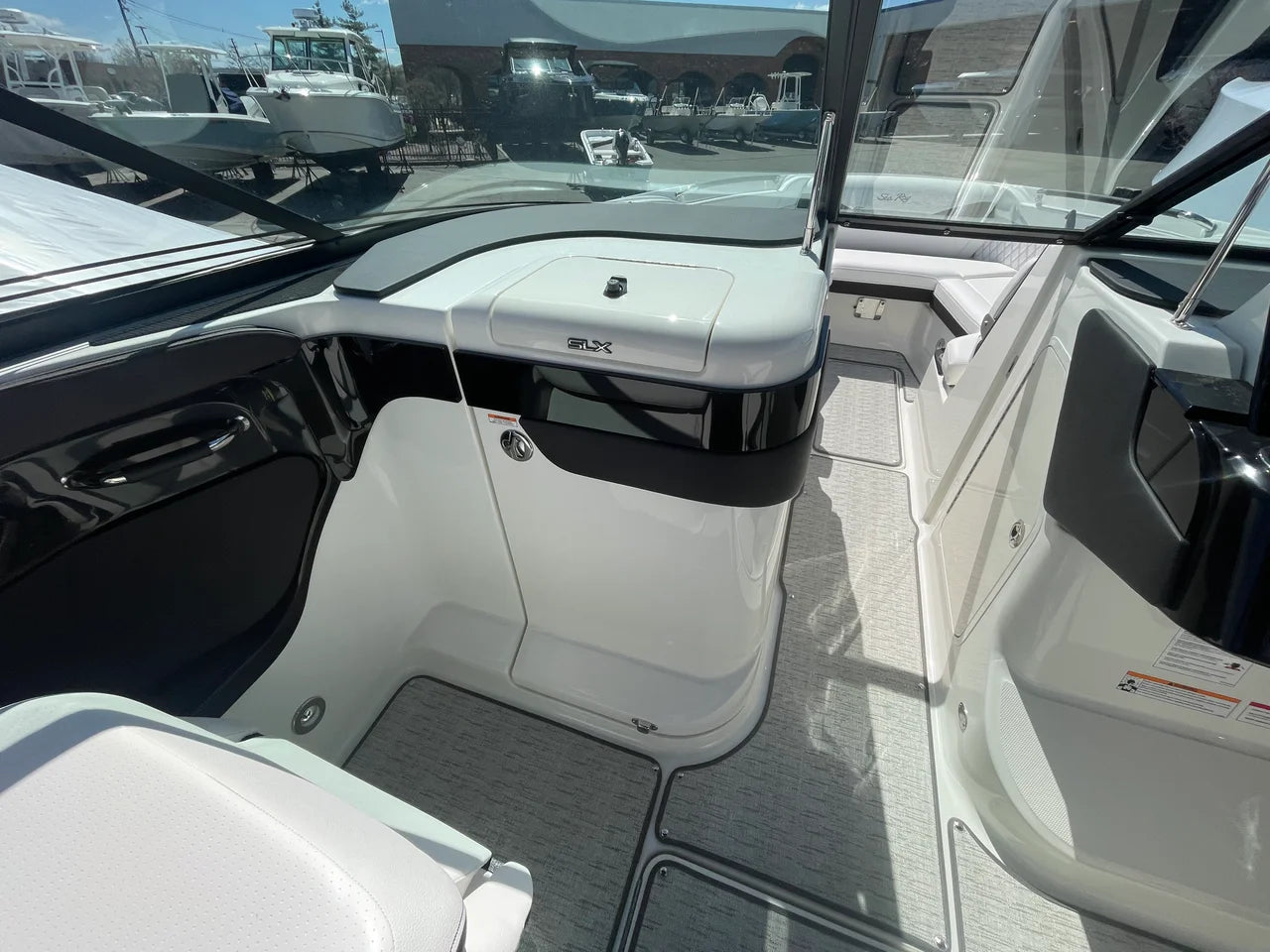 2026 Sea Ray SLX 280 Outboard 28.0 feet, Danvers, Massachusetts #14