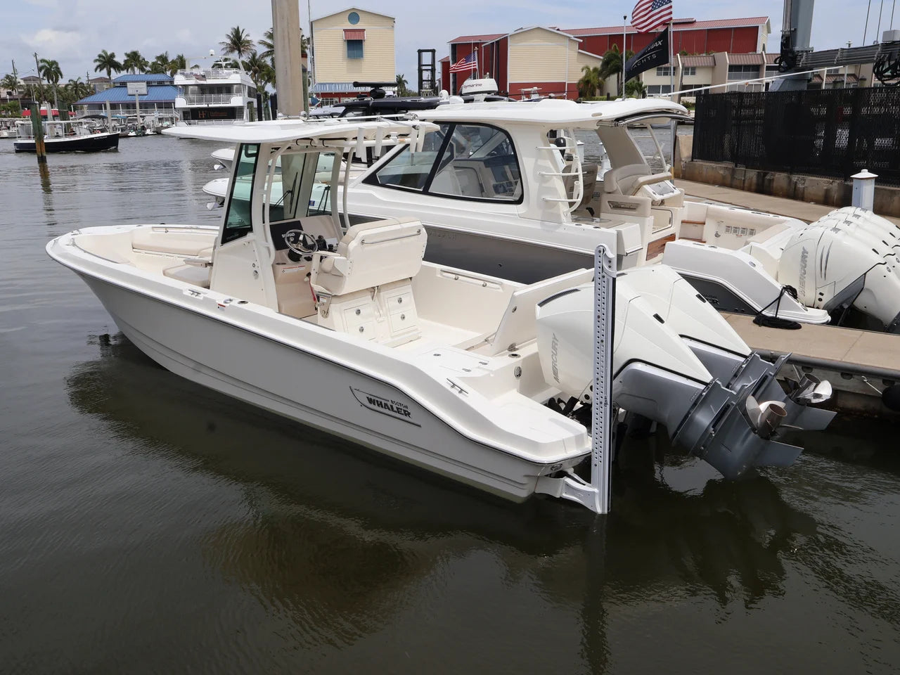 2023 Boston Whaler 280 Dauntless 28.0 feet, Naples, Florida #2