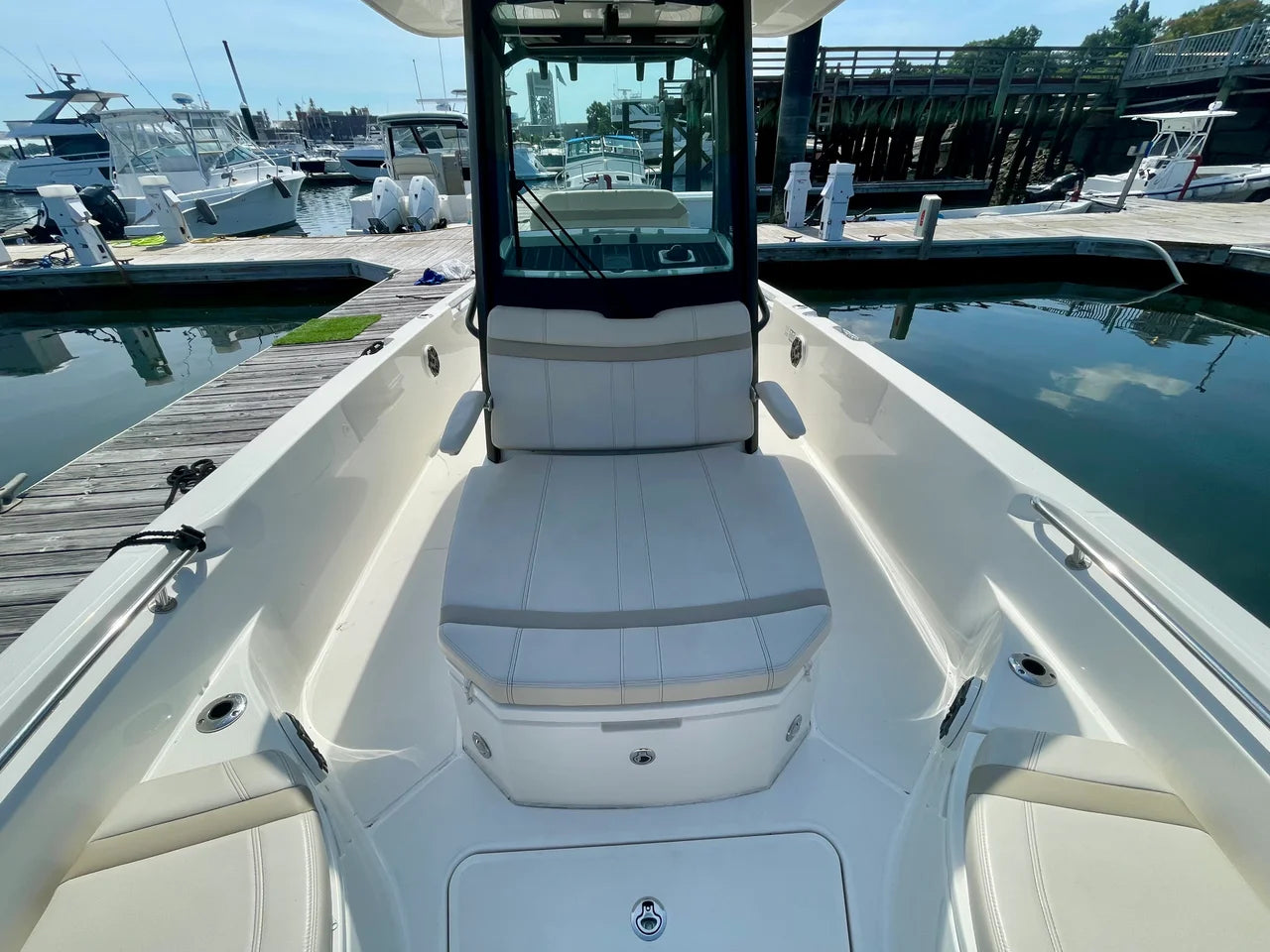 2023 Boston Whaler 280 DAUNTLESS 28.0 feet, Quincy, MA #20
