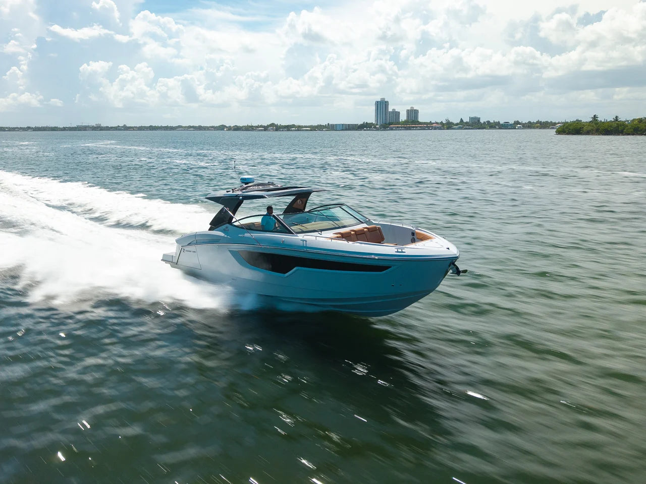 2027 Cruisers Yachts 38 GLS Outboard 38.0 feet, Miami, FL #6