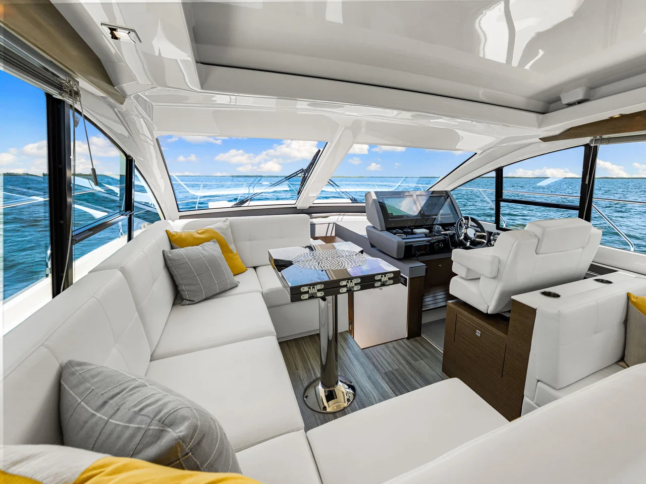 2020 Cruisers Yachts 50 CANTIUS 49.0 feet, Venice, Florida #53