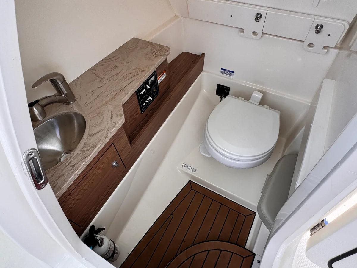 2022 Boston Whaler 280 VANTAGE 28.0 feet, St Petersburg, FL #25