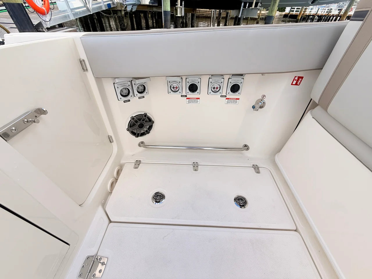 2027 Boston Whaler 330 Vantage 33.0 feet, St Petersburg, FL #28