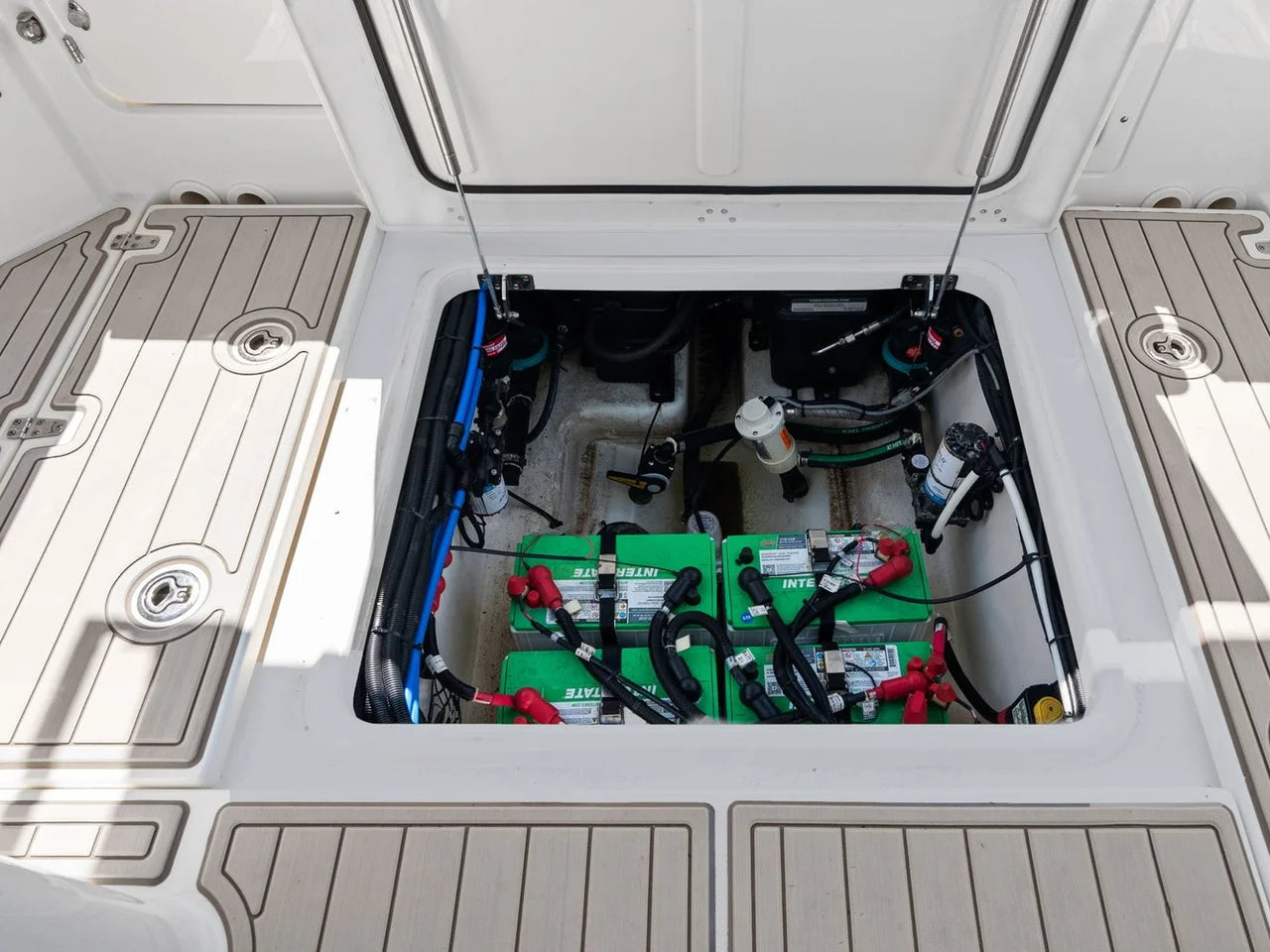 2022 Boston Whaler 280 VANTAGE 28.0 feet, St Petersburg, FL #59