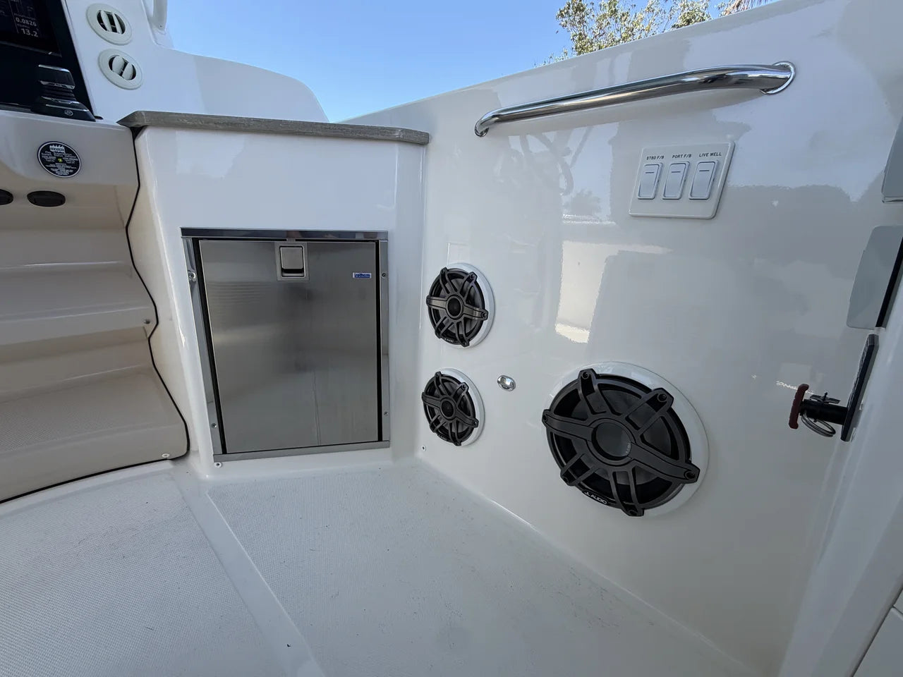 2024 Boston Whaler 350 REALM 35.0 feet, Pompano Beach, Florida #55