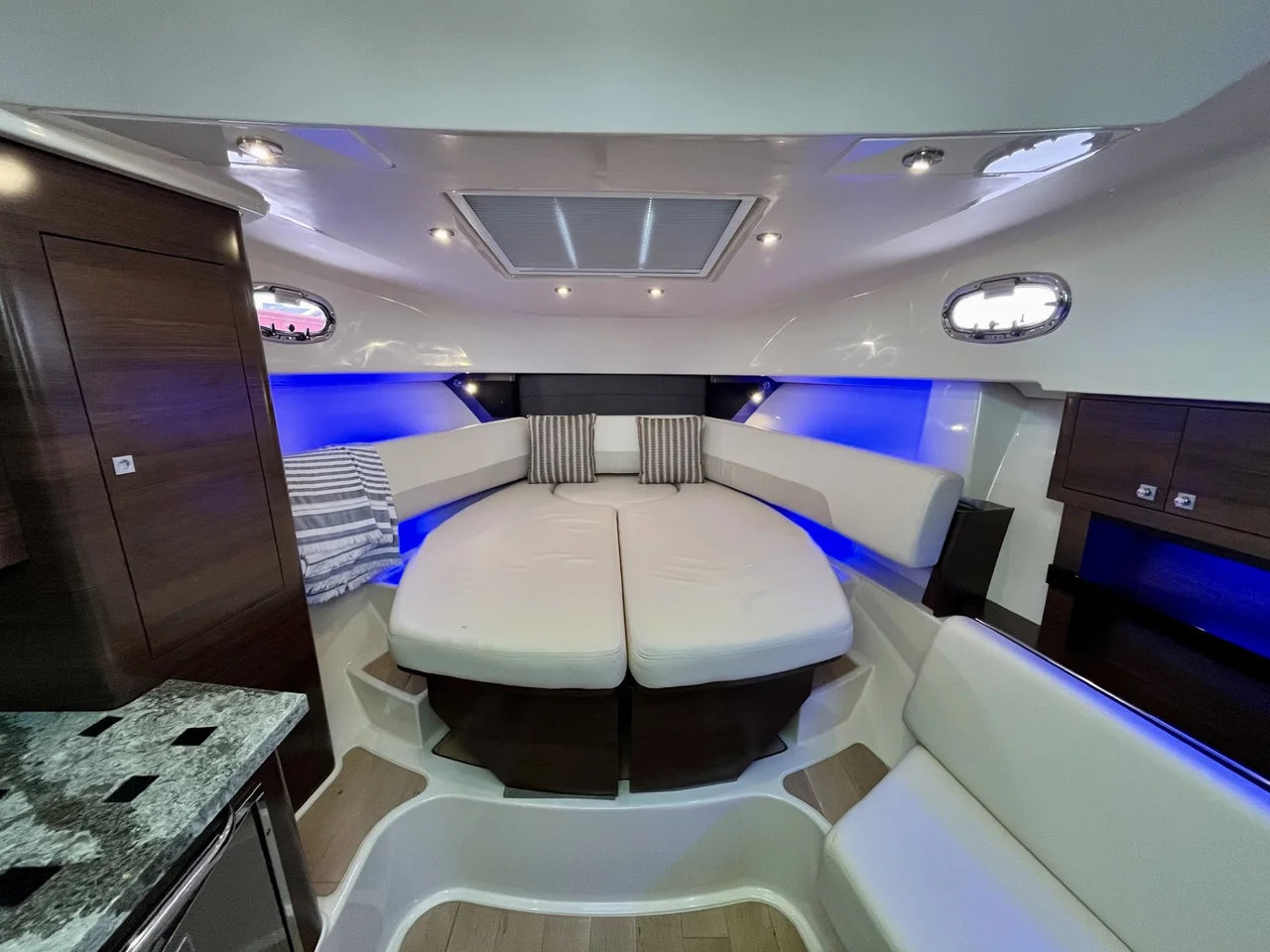 2019 Boston Whaler 345 CONQUEST 35.0 feet, Venice, Florida #15