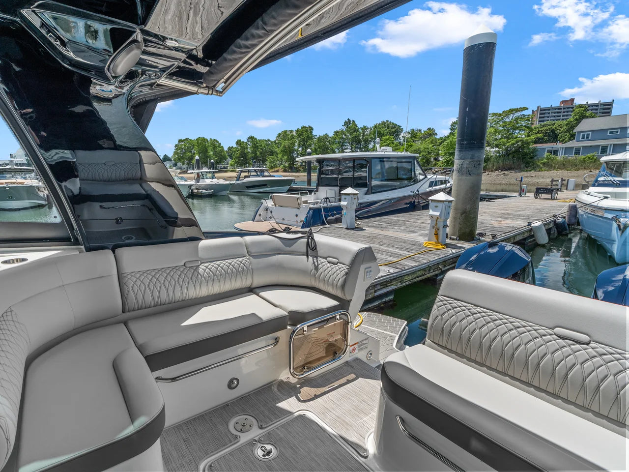 2026 Sea Ray Sundancer 370 Outboard 37.0 feet, Quincy, MA #13