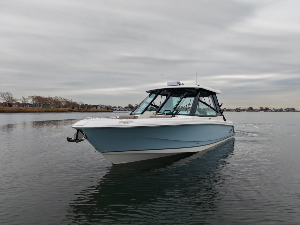 2026 Boston Whaler 330 Vantage 33.0 feet, Norwalk, Connecticut #57