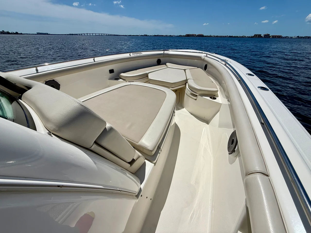 2022 Boston Whaler 350 OUTRAGE 35.0 feet, Fort Myers, FL #36