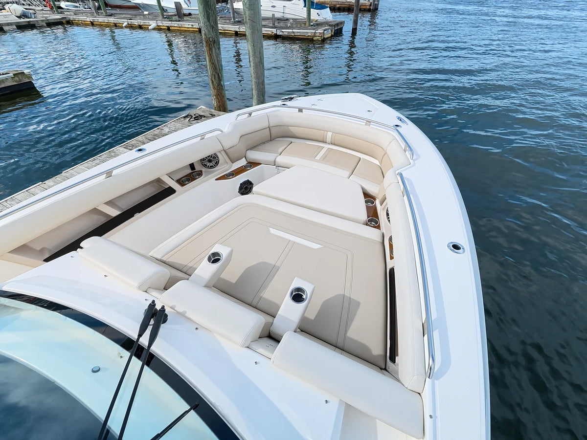 2027 Boston Whaler 350 Realm 35.0 feet, Norwalk, Connecticut #32