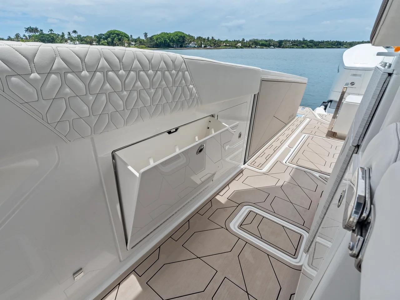 2027 Ducari 37 XIV 37.0 feet, Jupiter, Florida #43