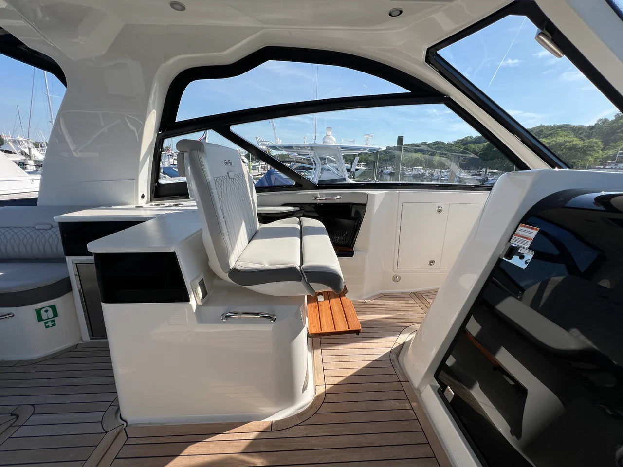2023 Sea Ray 370 SUNDANCER OB 37.0 feet, Huntington, NY #41
