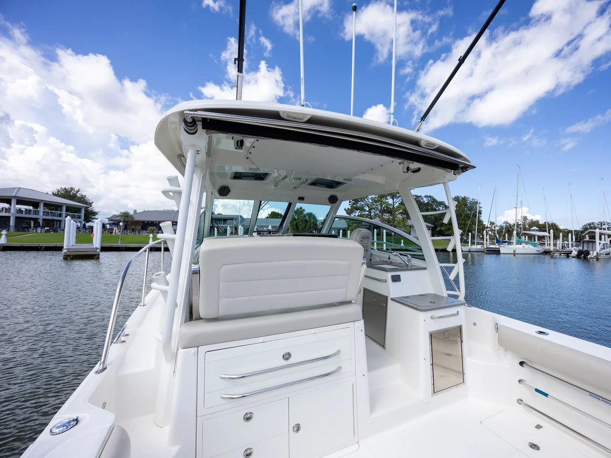 2017 Boston Whaler 345 CONQUEST 33.0 feet, Seabrook, TX #26