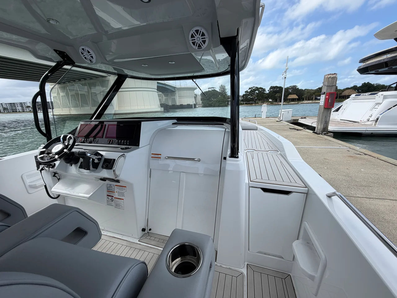 2026 Cruisers Yachts 38 VTR 38.0 feet, Jupiter, Florida #14