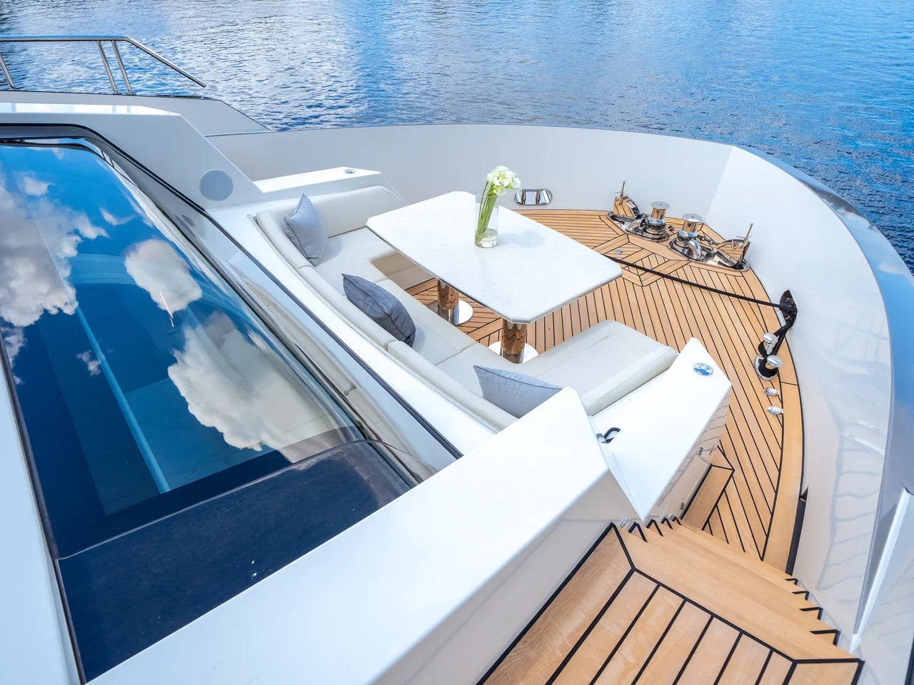 2025 Ocean Alexander 27R 88.0 feet, Fort Lauderdale, FL #98
