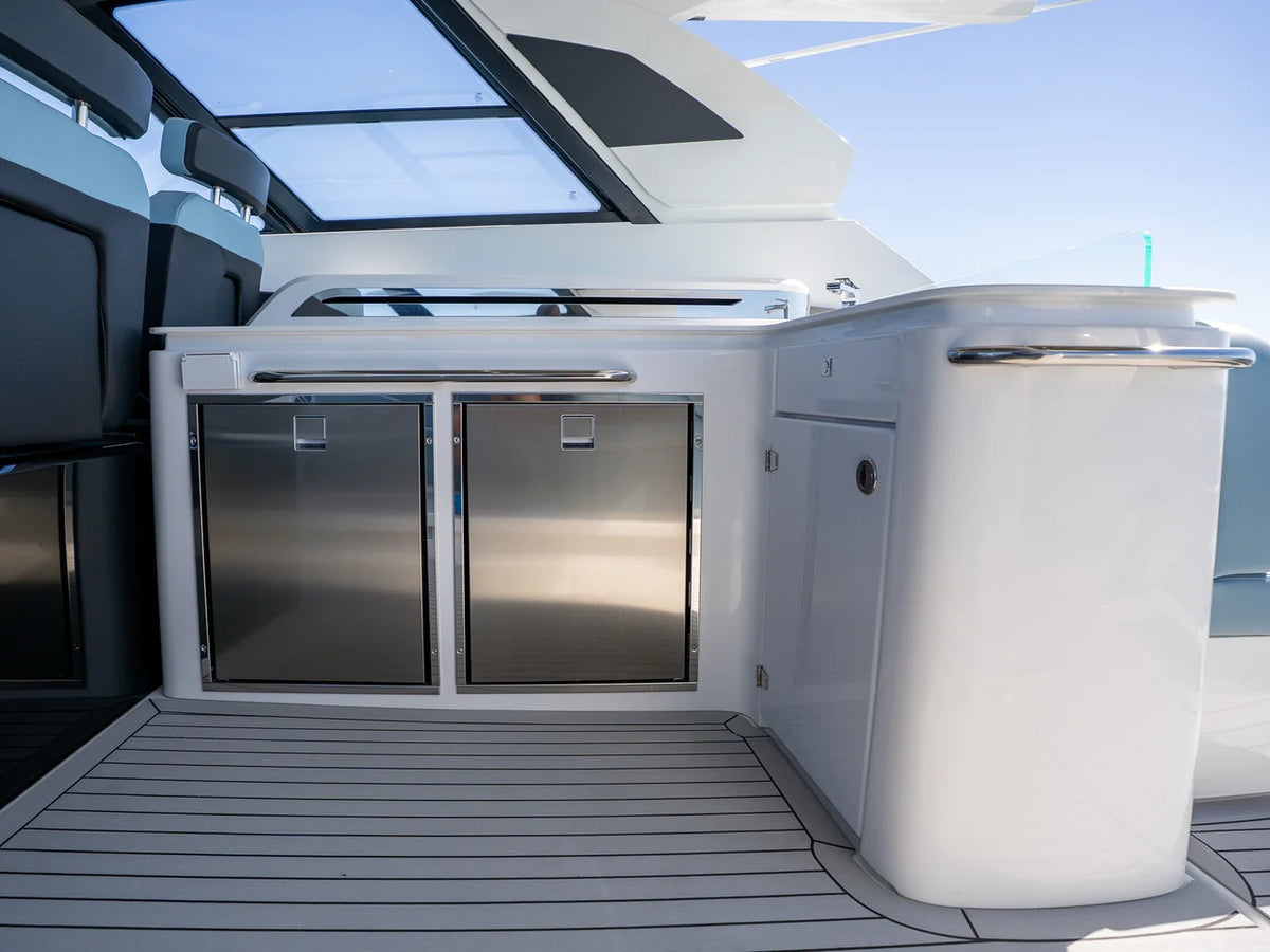 2027 Cruisers Yachts 50 GLS OB 50.0 feet, Clearwater, Florida #25
