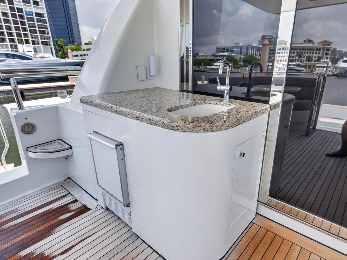 2001 Lazzara 80 SL SKYLOUNGE 80.0 feet, West Palm Beach, FL #120