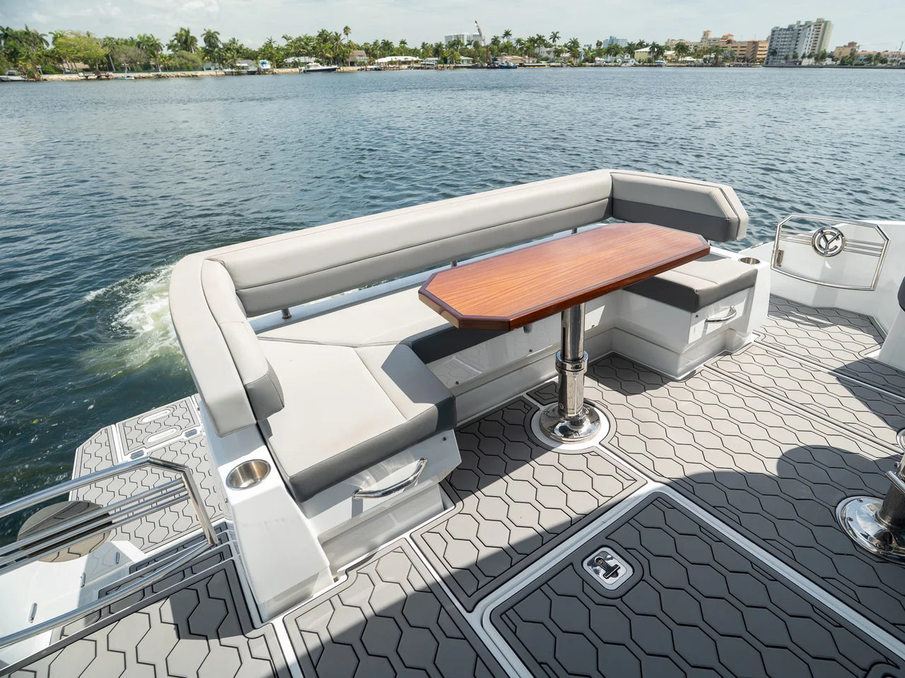 2023 Cruisers Yachts 50 C 50.0 feet, Miami, FL #15