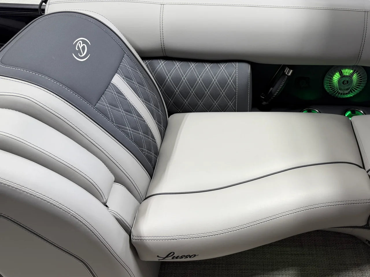 2027 Barletta LUSSO23QCSS 23.0 feet, Crosslake, Minnesota #66