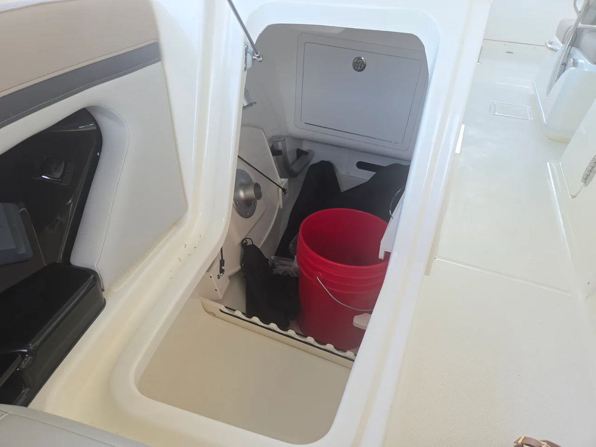 2027 Boston Whaler 280 Vantage 28.0 feet, Charleston, SC #21