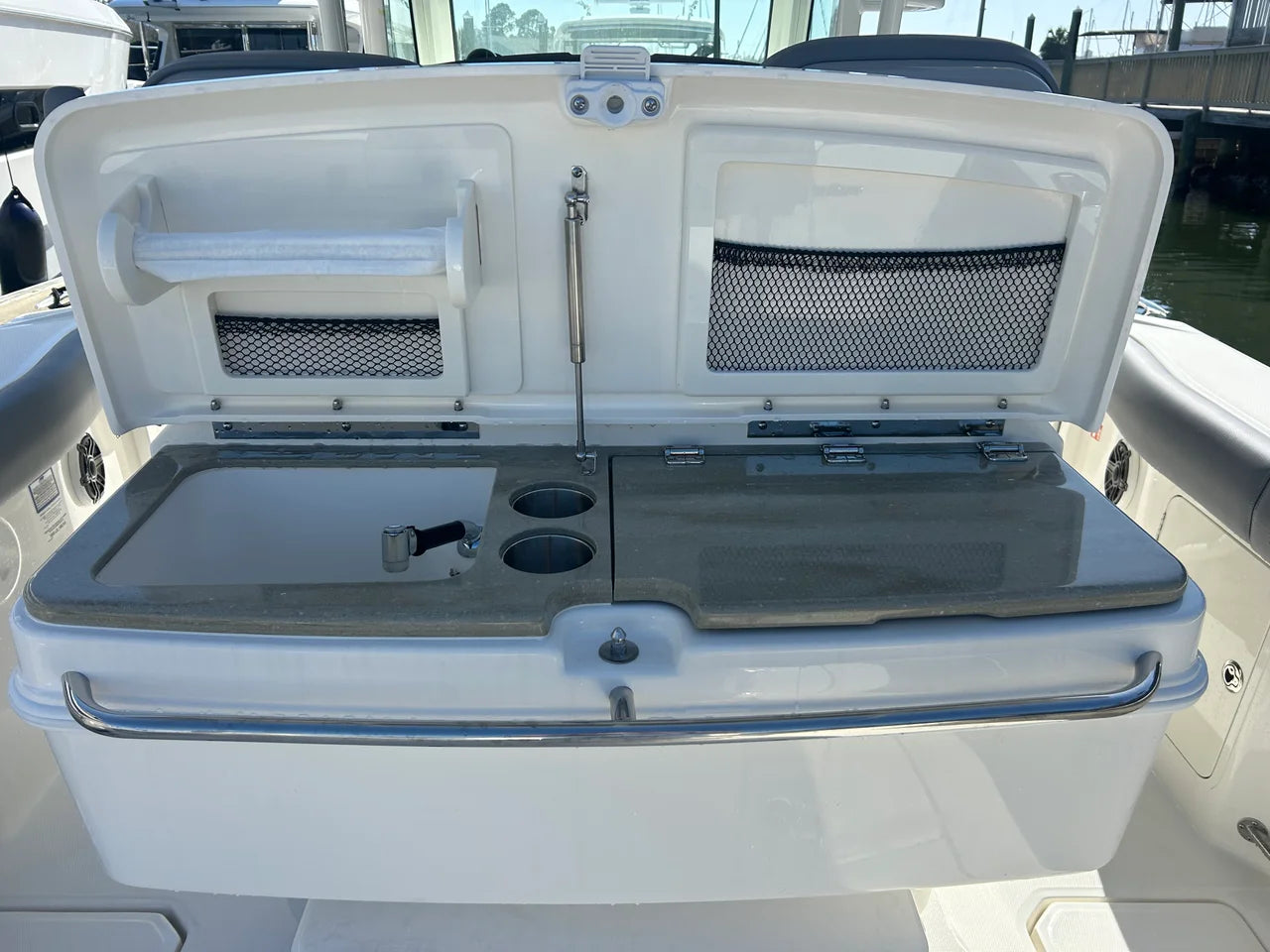 2026 Boston Whaler 330 Outrage 33.0 feet, Pensacola, Florida #23
