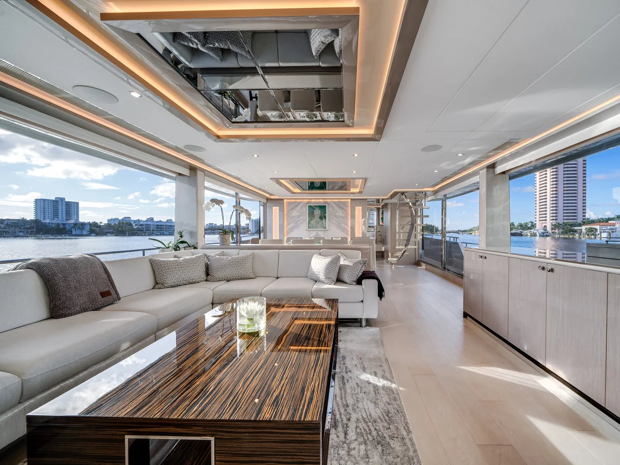 2022 Ocean Alexander 32L 106.0 feet, Boca Raton, FL #15