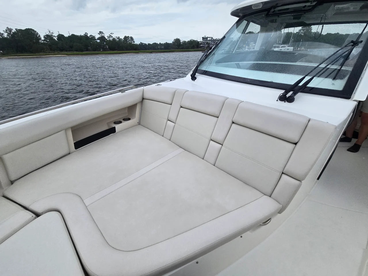 2022 Boston Whaler 380 Realm 38.0 feet, Charleston, South Carolina #49