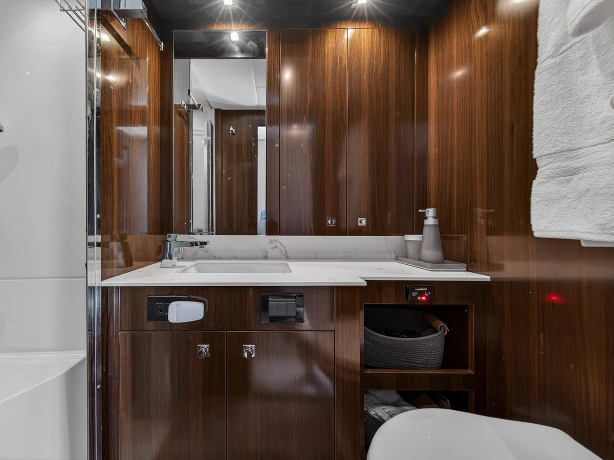 2023 Cruisers Yachts 50 CANTIUS 50.0 feet, Palm Beach, FL #92