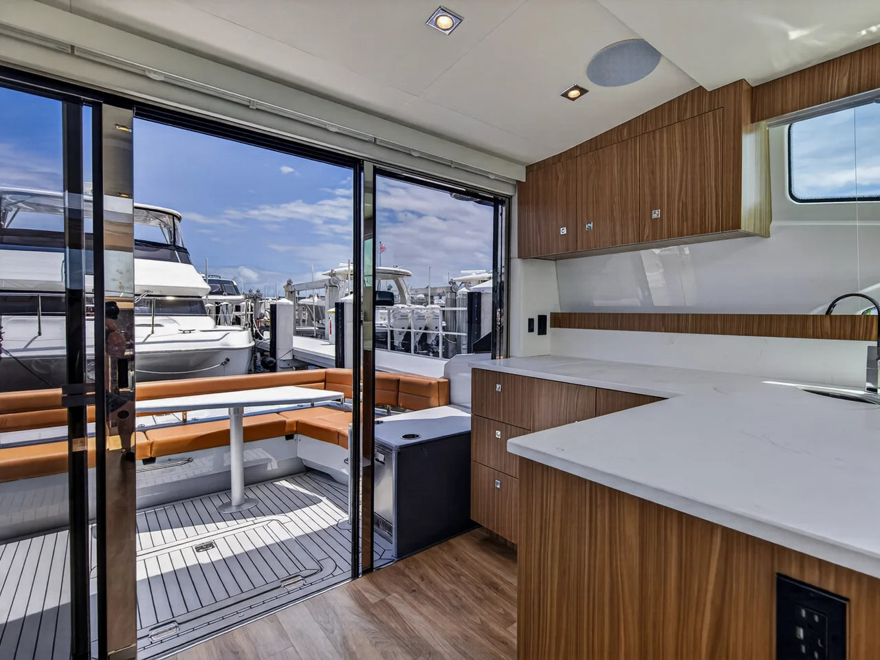 2026 Cruisers Yachts 46 Cantius 46.0 feet, Stuart, Florida #23