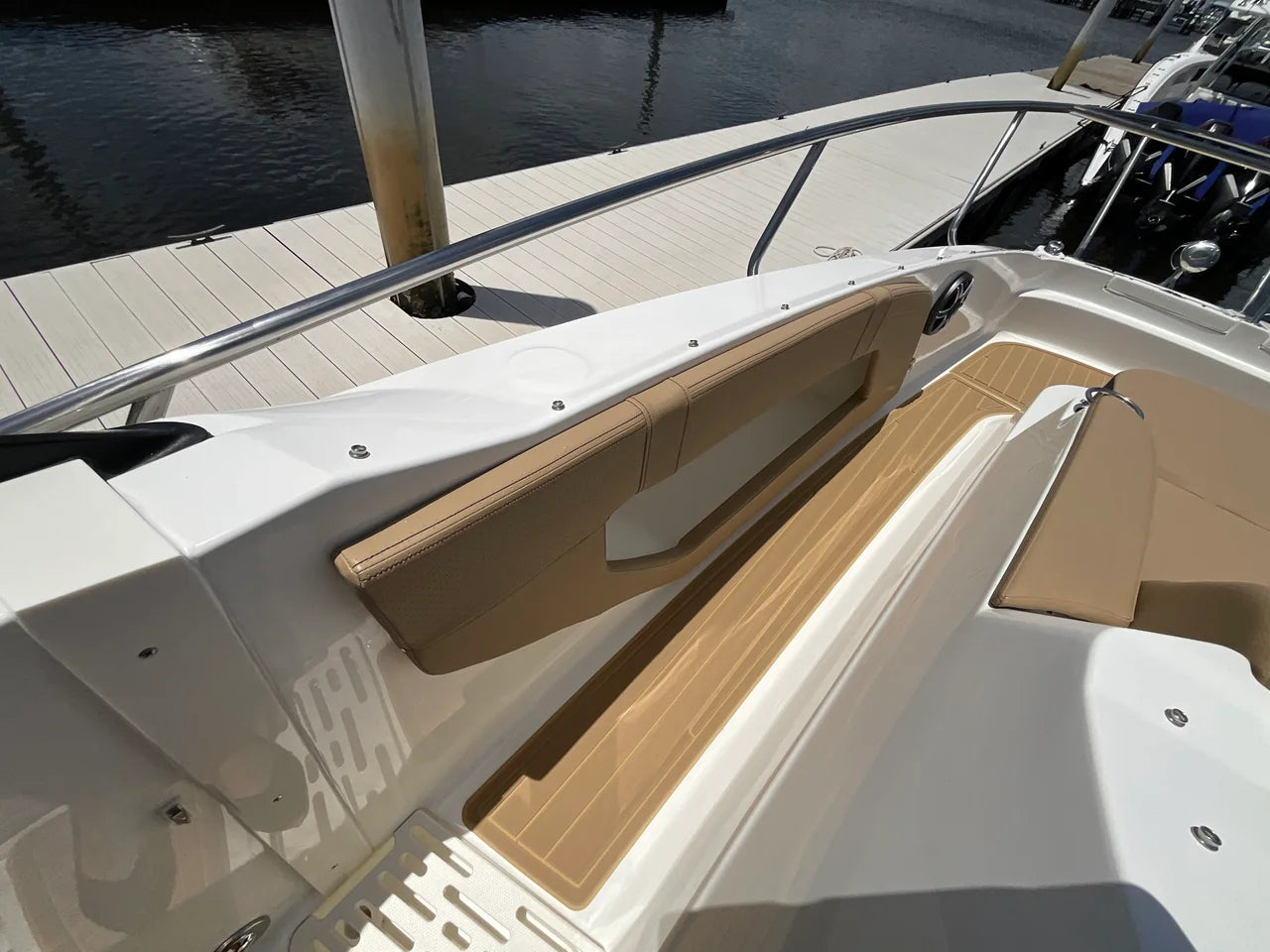 2026 Sea Ray Sundancer 320 Outboard 32.0 feet, Jacksonville Beach, Florida #17