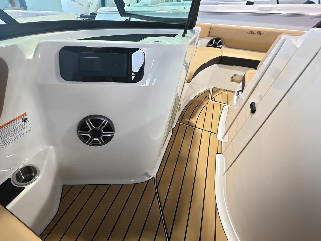2027 Sea Ray SDX 250 Outboard 25.0 feet, Clearwater, Florida #11