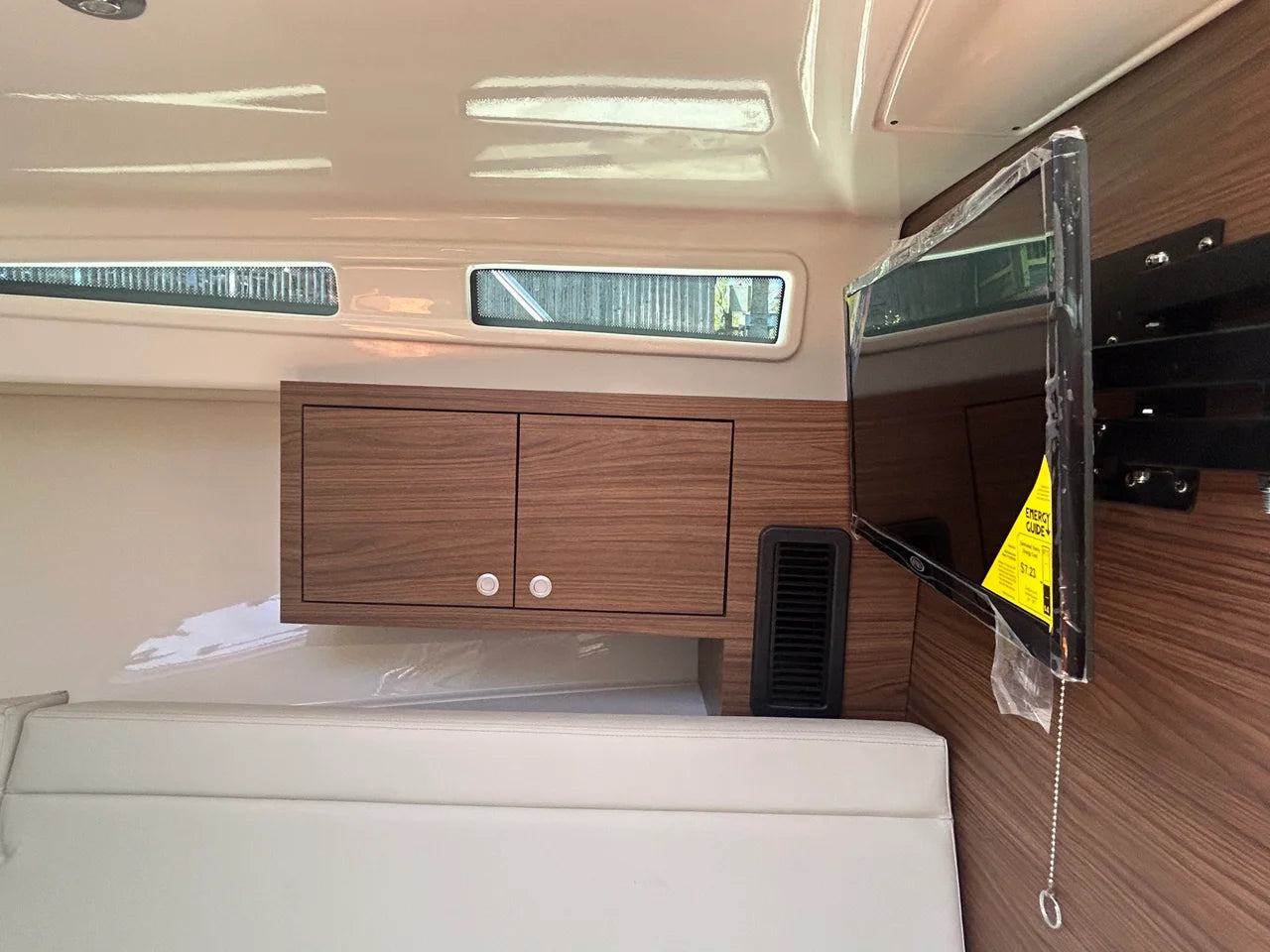 2026 Boston Whaler 325 Conquest 32.0 feet, Pensacola, Florida #33