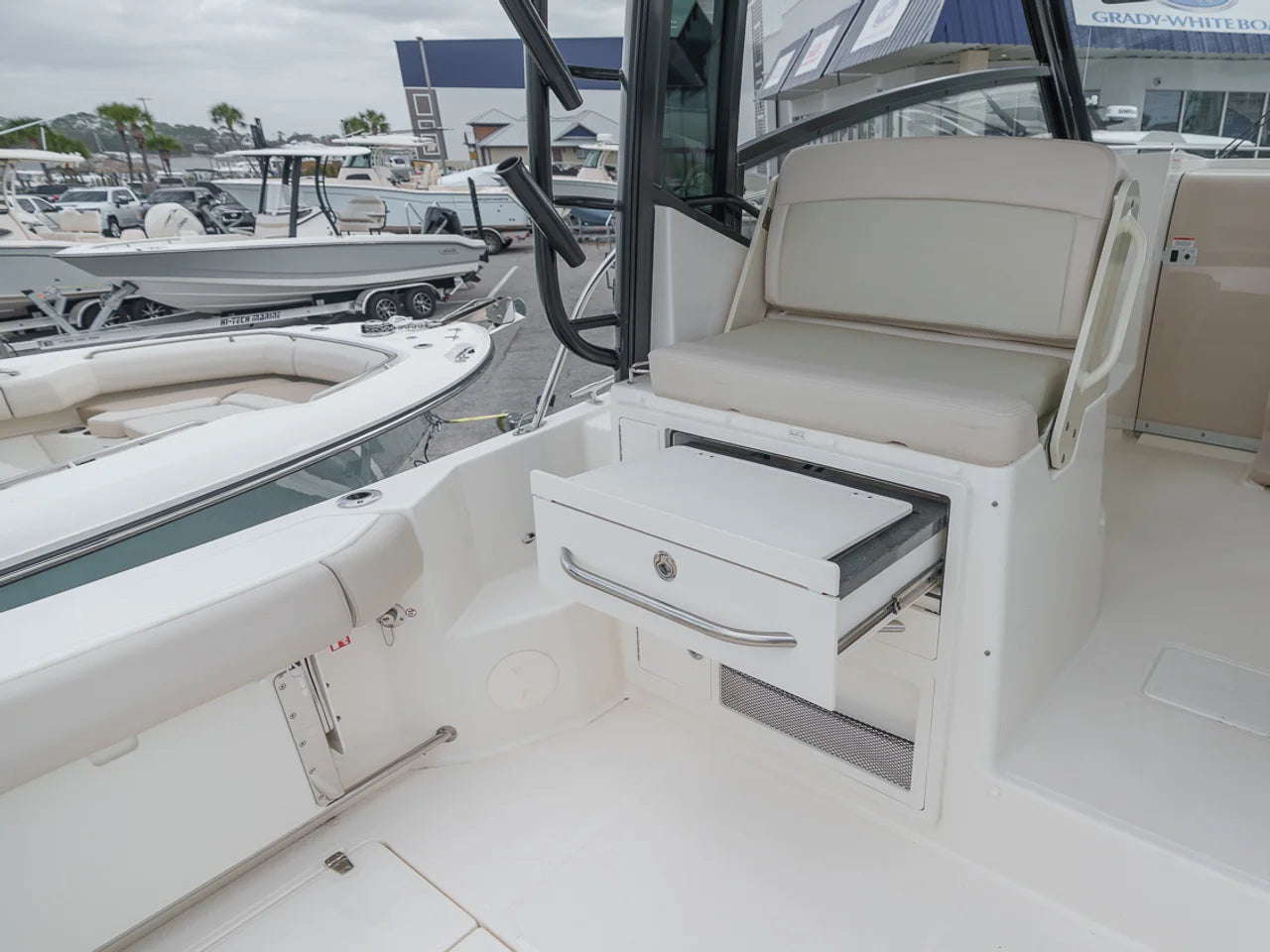 2026 Boston Whaler 325 Conquest 32.0 feet, Fort Walton Beach, Florida #52