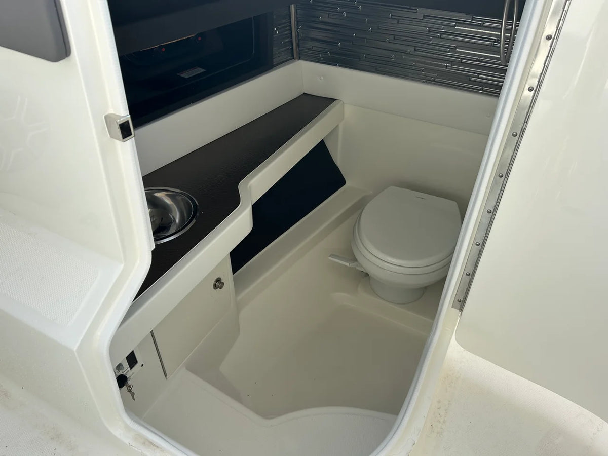 2026 Sea Ray SLX 310 Outboard 31.0 feet, Gulf Shores, AL #17