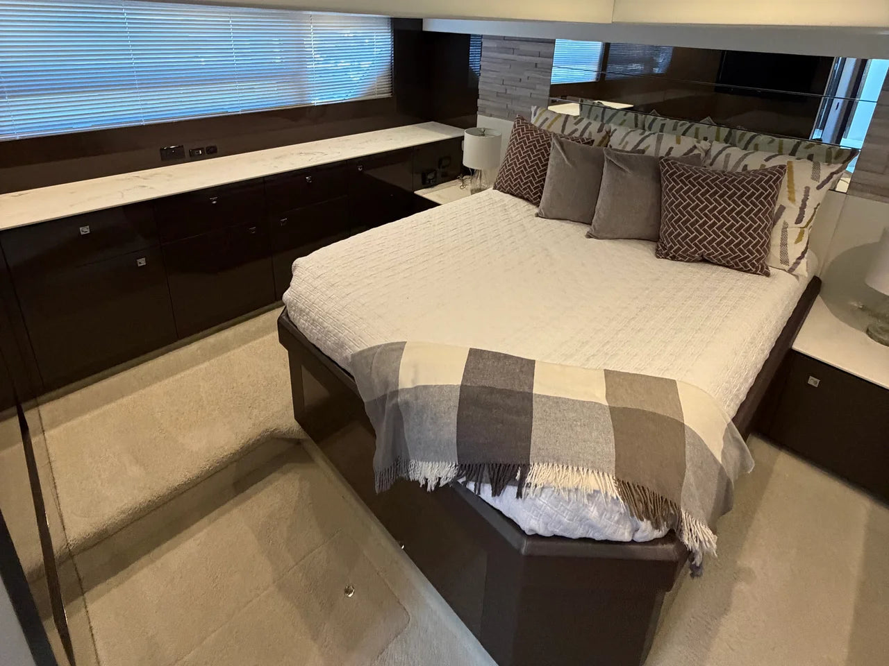 2020 Cruisers Yachts 50 CANTIUS 50.0 feet, Fort Myers, FL #15