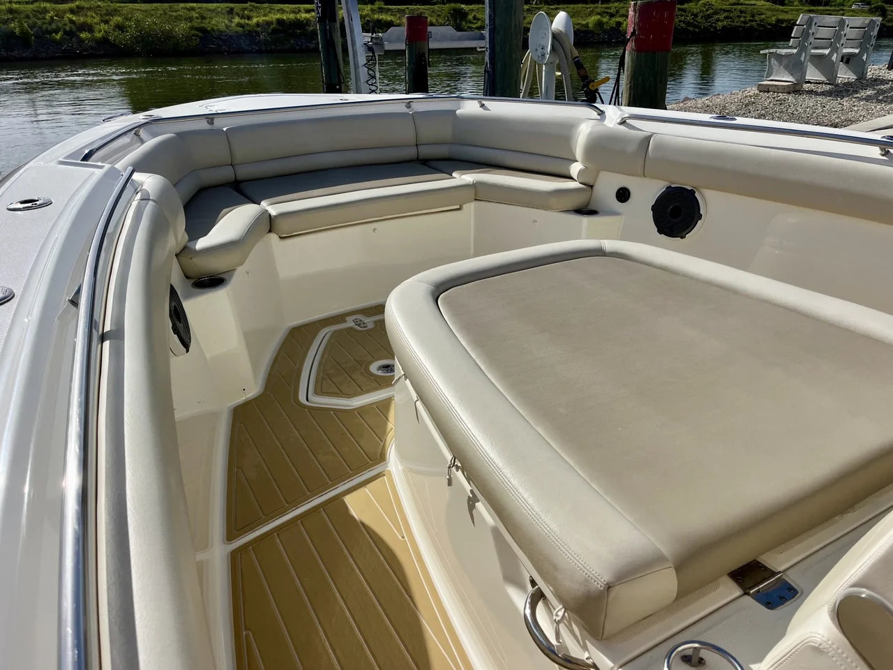 2020 Boston Whaler 330 OUTRAGE 33.0 feet, Venice, Florida #17