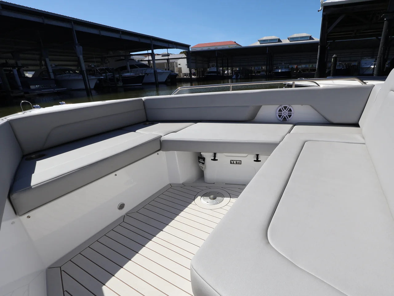 2026 Cruisers Yachts 38 VTR 38.0 feet, Naples, Florida #49