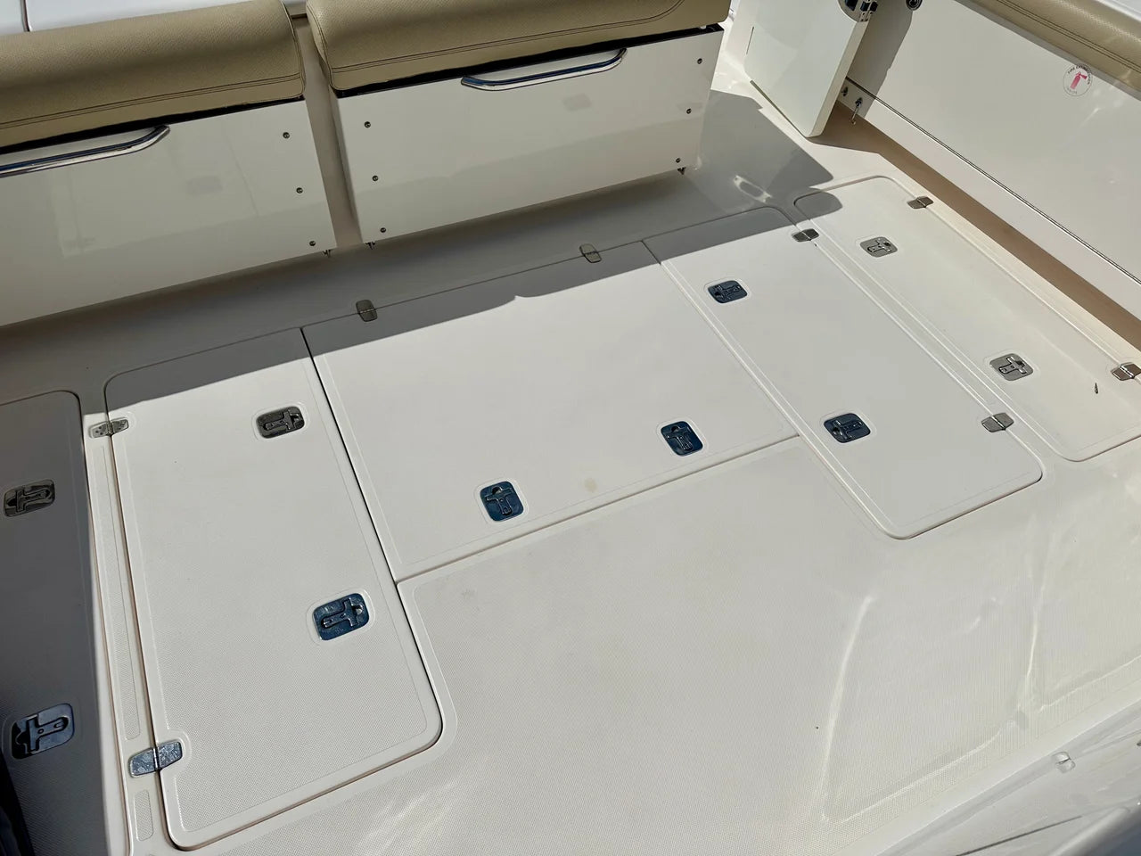 2017 Pursuit OS 385 OFFSHORE 39.0 feet, Fort Myers, Florida #19
