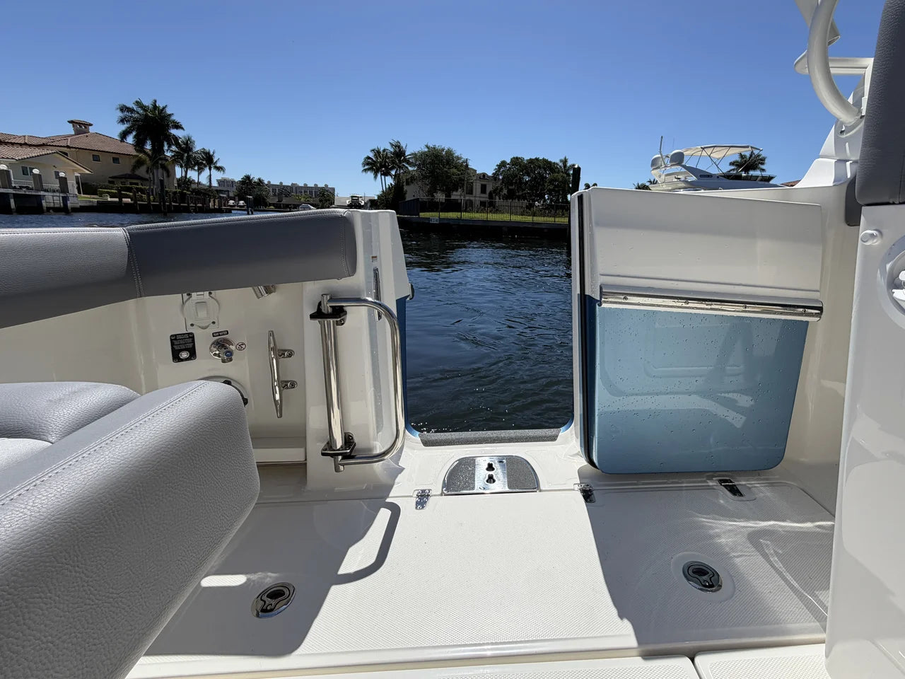2024 Boston Whaler 350 REALM 35.0 feet, Pompano Beach, Florida #34