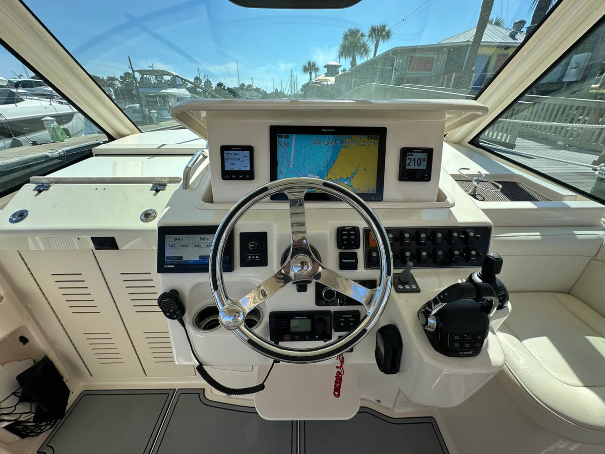 2020 Grady-White 330 EXPRESS 33.0 feet, Pensacola, Florida #34