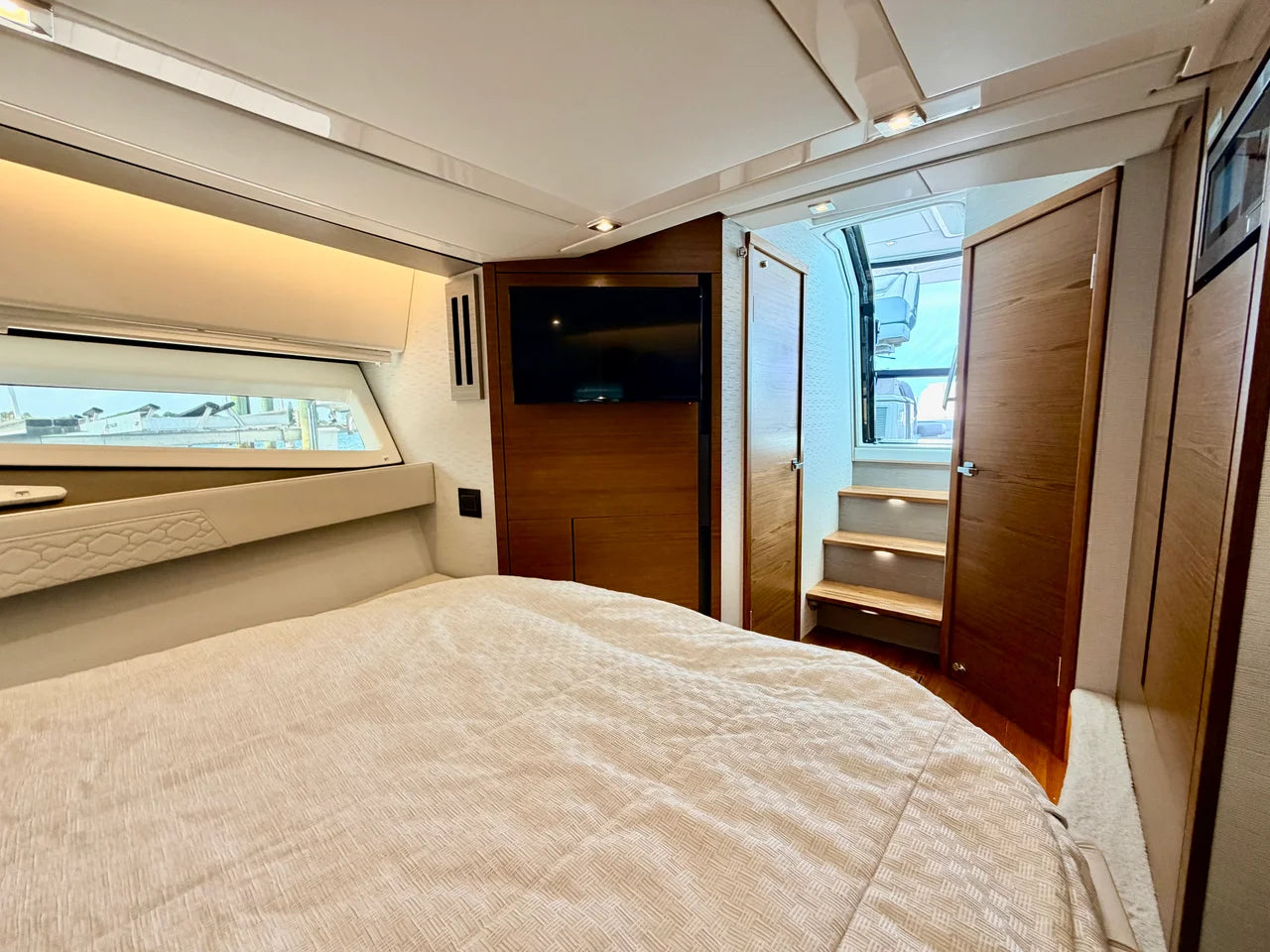 2022 Tiara Yachts 43 LE 43.0 feet, Jupiter, Florida #31