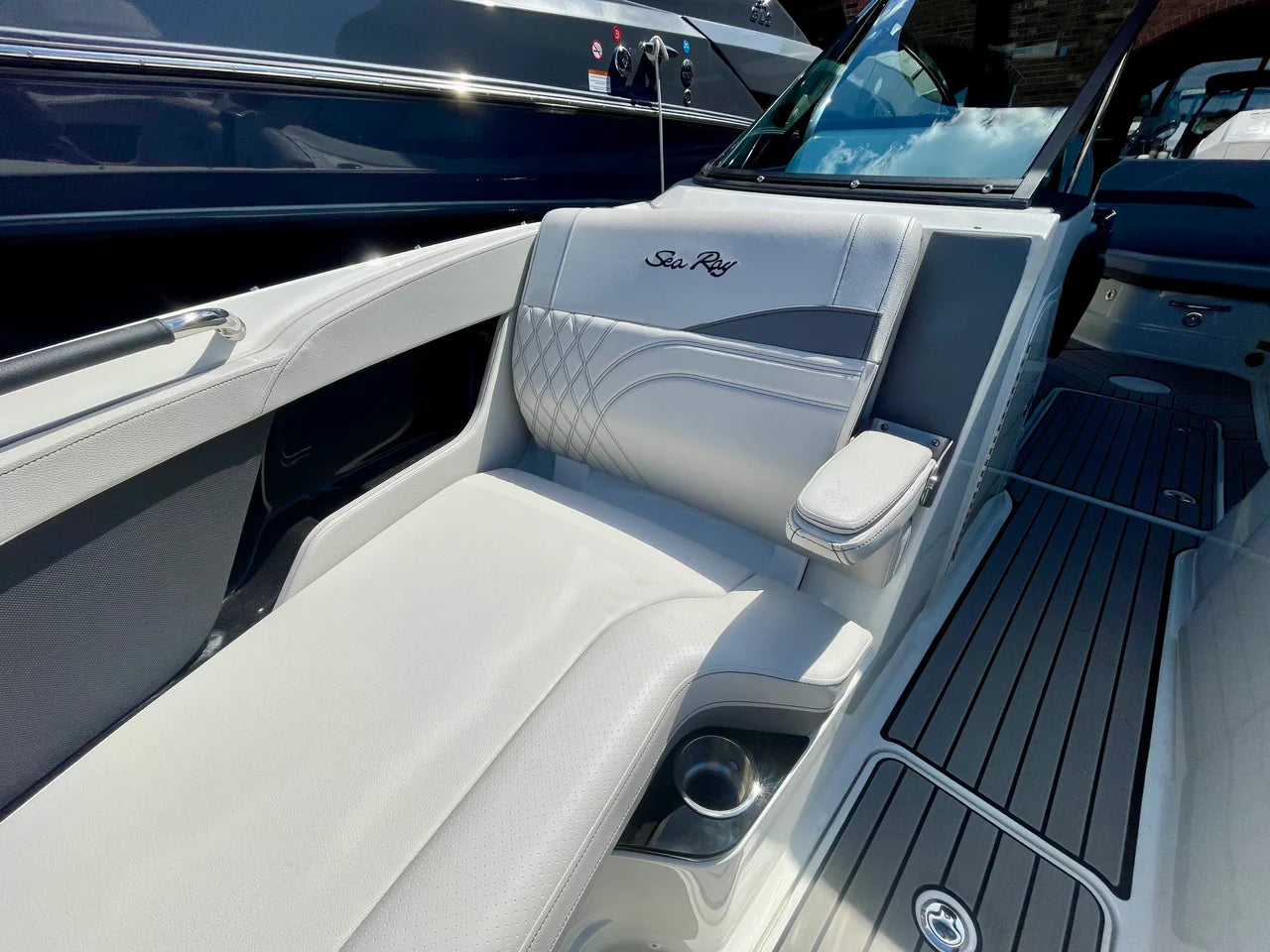 2026 Sea Ray SLX 260 Outboard 26.0 feet, Danvers, Massachusetts #14