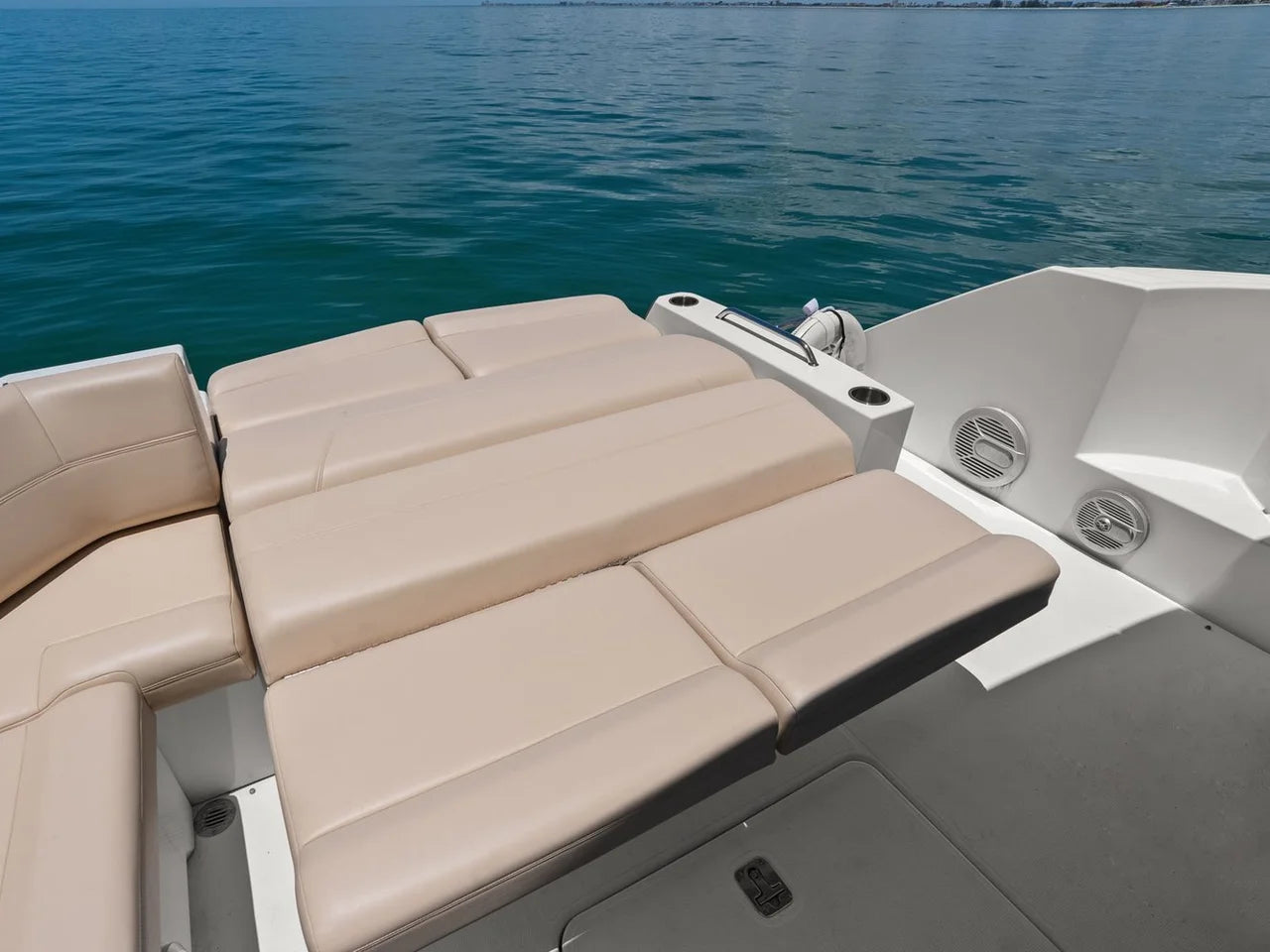 2014 Cruisers Yachts 45 CANTIUS 45.0 feet, St Petersburg, FL #73