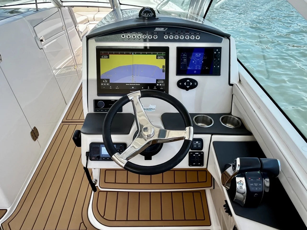 2019 Boston Whaler 320 VANTAGE 32.0 feet, Venice, FL #13