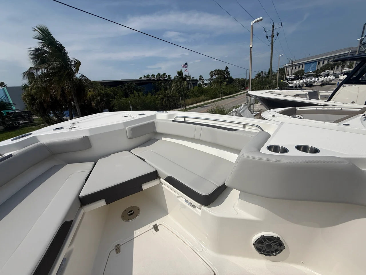 2026 Boston Whaler 330 Outrage 33.0 feet, Sarasota, FL #16