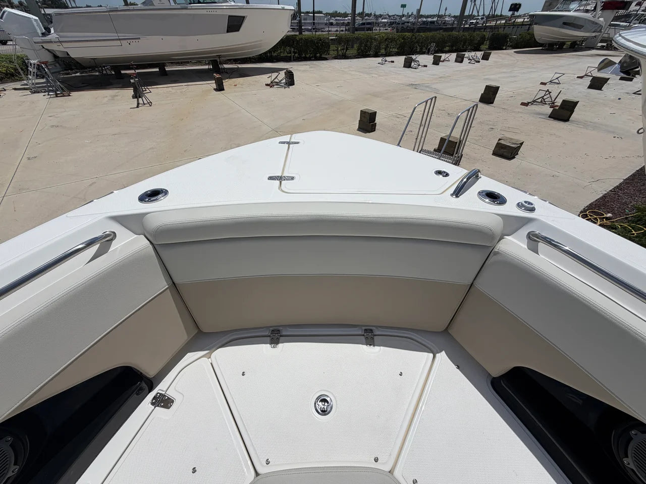 2027 Boston Whaler 280 Vantage 28.0 feet, Stuart, Florida #42